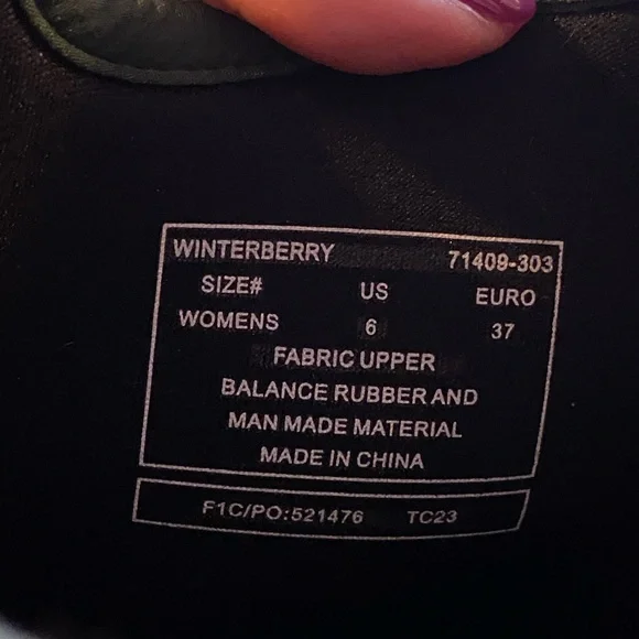 Brand New BOGS! - Picture 4 of 8